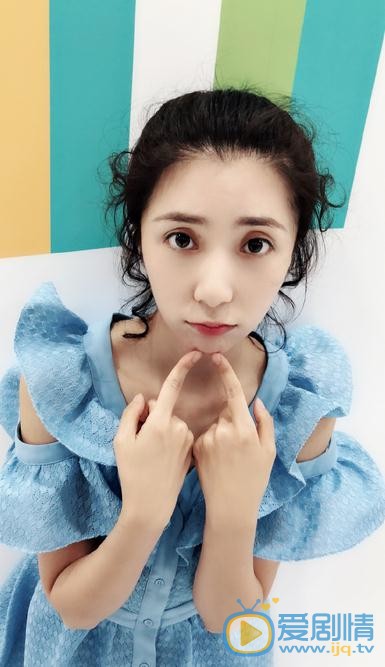 贝枭雄可爱照 贝枭雄高清写真_贝枭雄高清剧照