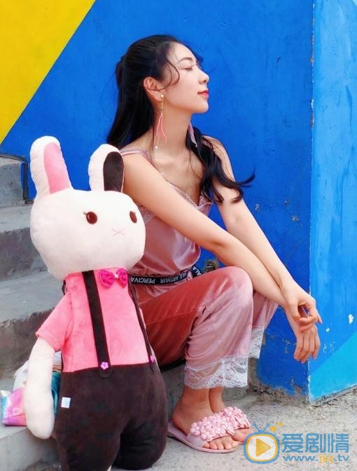 贝枭雄可爱写真 贝枭雄高清写真_贝枭雄高清剧照