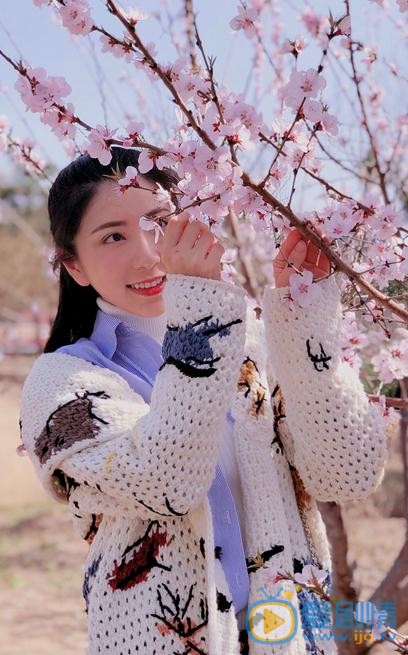 贝枭雄花儿写真 贝枭雄高清写真_贝枭雄高清剧照