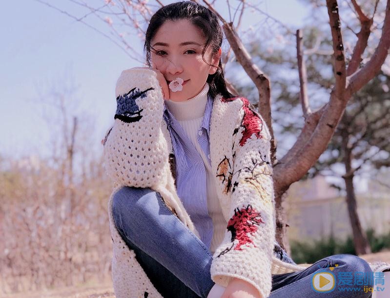 贝枭雄花儿写真 贝枭雄高清写真_贝枭雄高清剧照