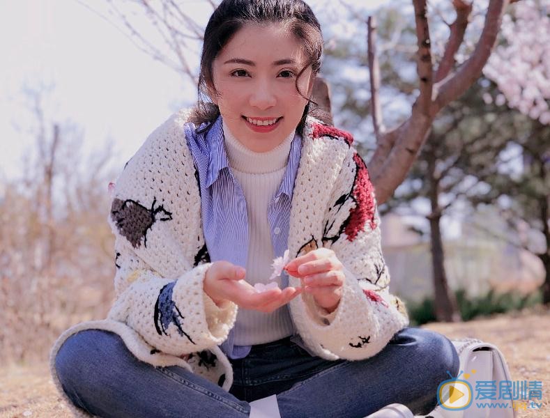 贝枭雄花儿写真 贝枭雄高清写真_贝枭雄高清剧照