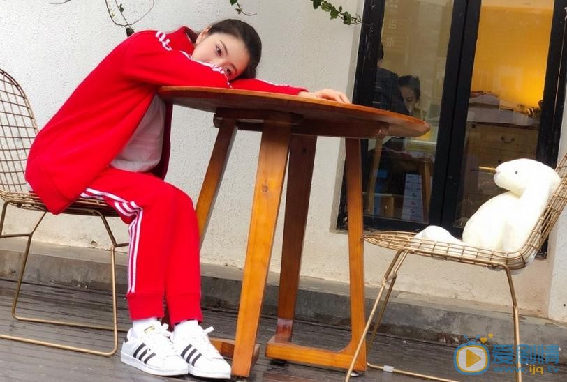 贝枭雄休闲写真 贝枭雄高清写真_贝枭雄高清剧照