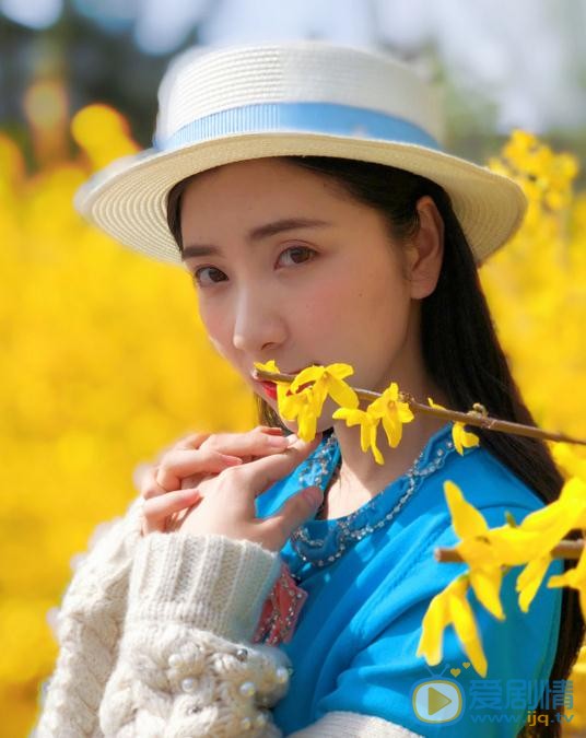 贝枭雄花儿写真 贝枭雄高清写真_贝枭雄高清剧照