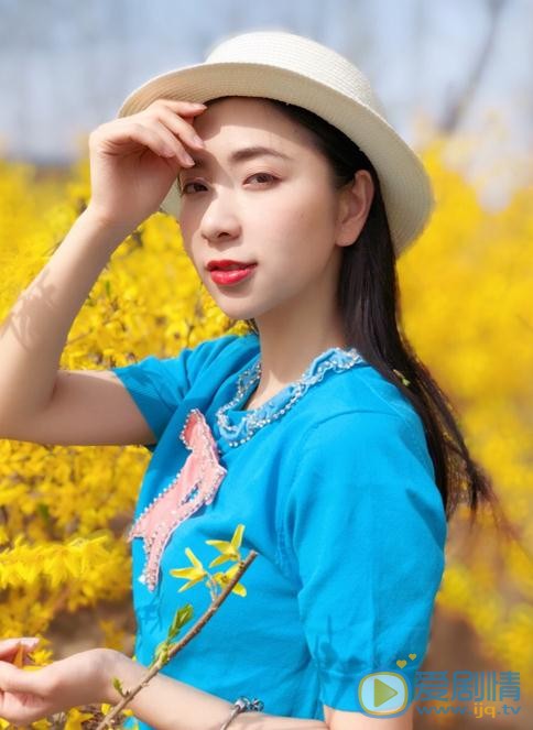 贝枭雄花儿写真 贝枭雄高清写真_贝枭雄高清剧照