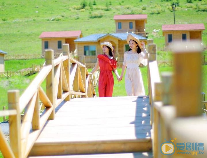 贝枭雄与人合照 贝枭雄高清写真_贝枭雄高清剧照