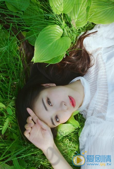 贝枭雄绿色写真 贝枭雄高清写真_贝枭雄高清剧照