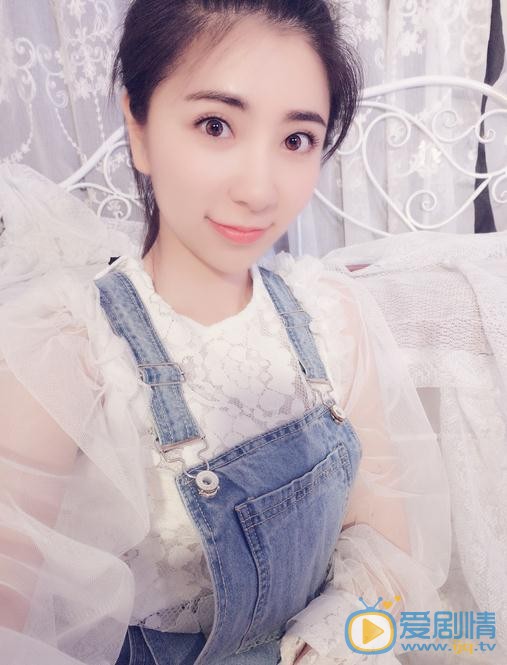 贝枭雄可爱照 贝枭雄高清写真_贝枭雄高清剧照