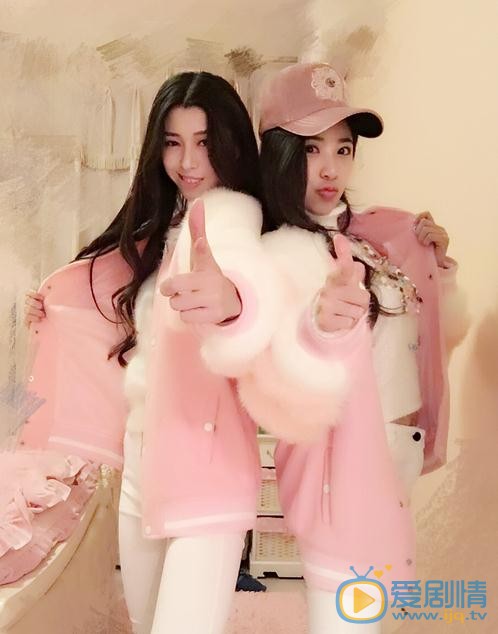 贝枭雄与人合照 贝枭雄高清写真_贝枭雄高清剧照