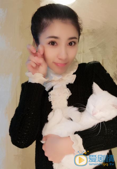 贝枭雄生活照 贝枭雄高清写真_贝枭雄高清剧照