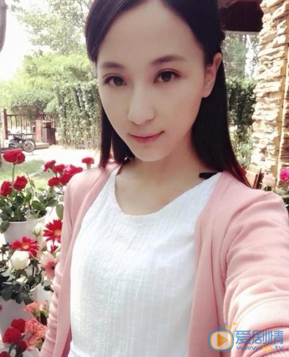 吴泳靓街拍写真 吴泳靓高清写真_吴泳靓高清剧照