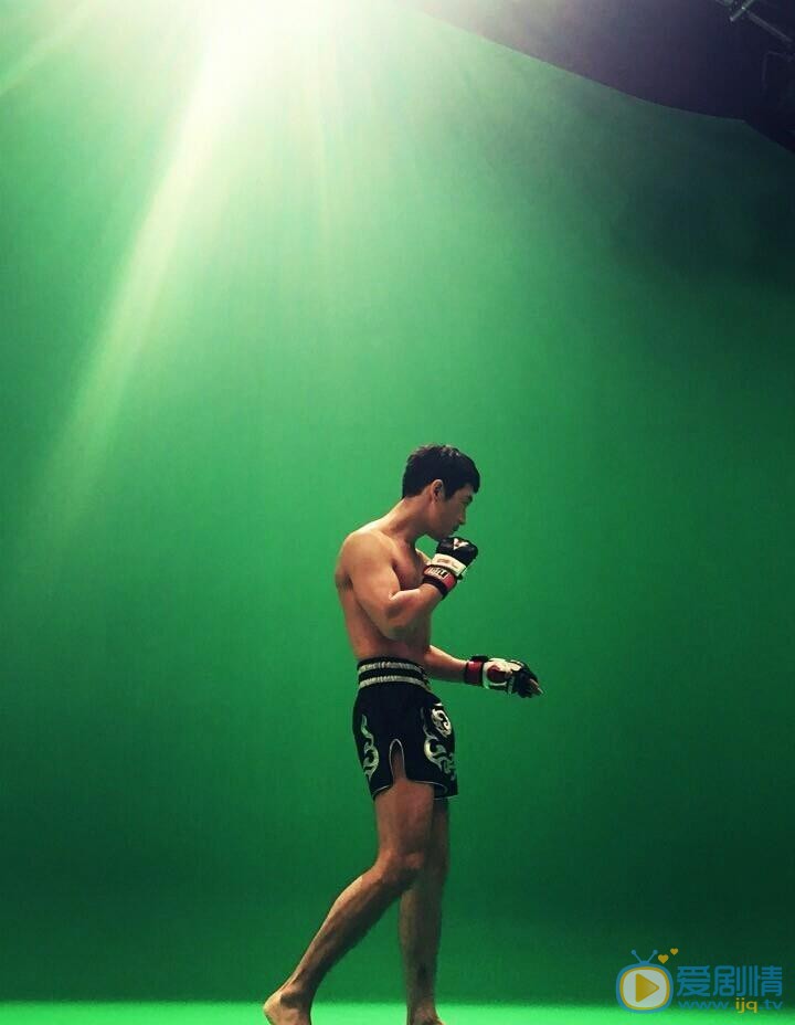 张赫片场照 张赫高清写真_张赫高清剧照