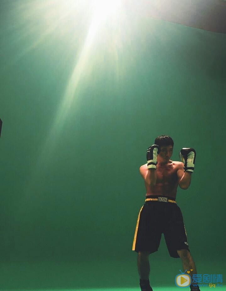 张赫片场照 张赫高清写真_张赫高清剧照