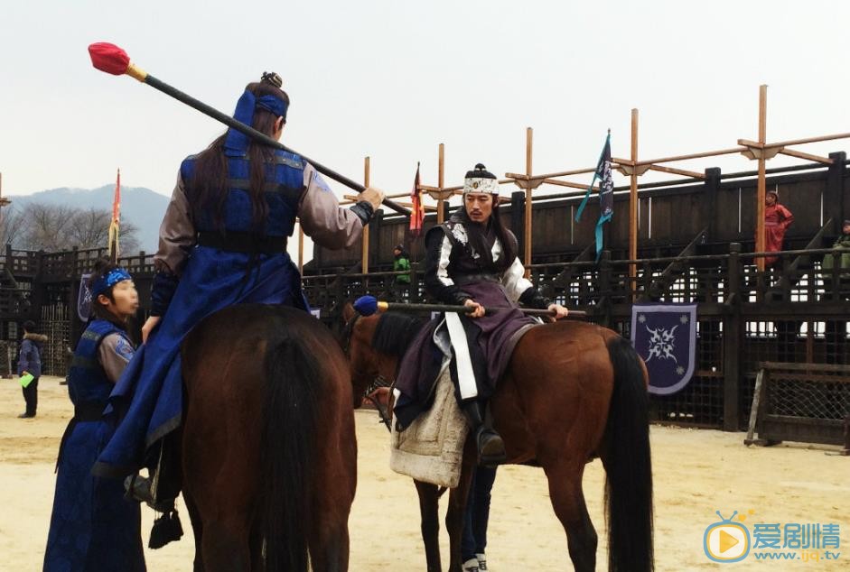 张赫片场照 张赫高清写真_张赫高清剧照