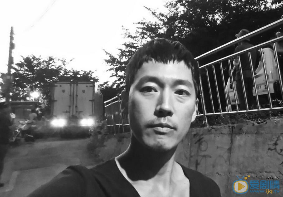 张赫自拍照 张赫高清写真_张赫高清剧照