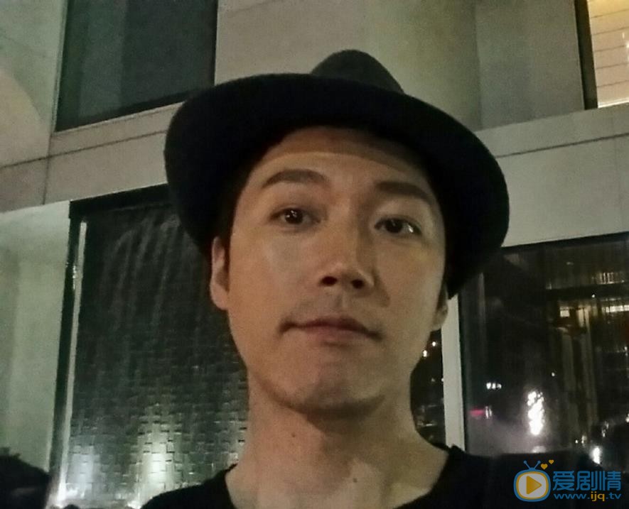 张赫自拍照 张赫高清写真_张赫高清剧照