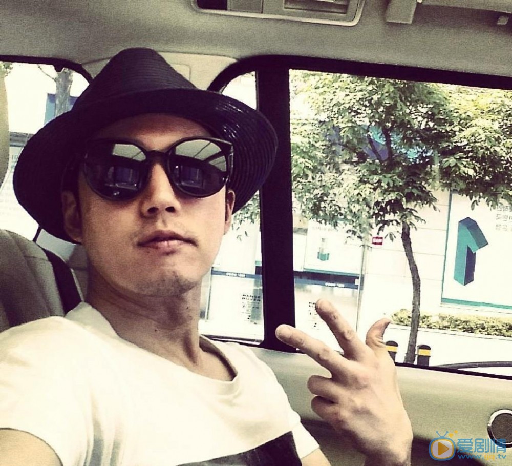 张赫自拍照 张赫高清写真_张赫高清剧照