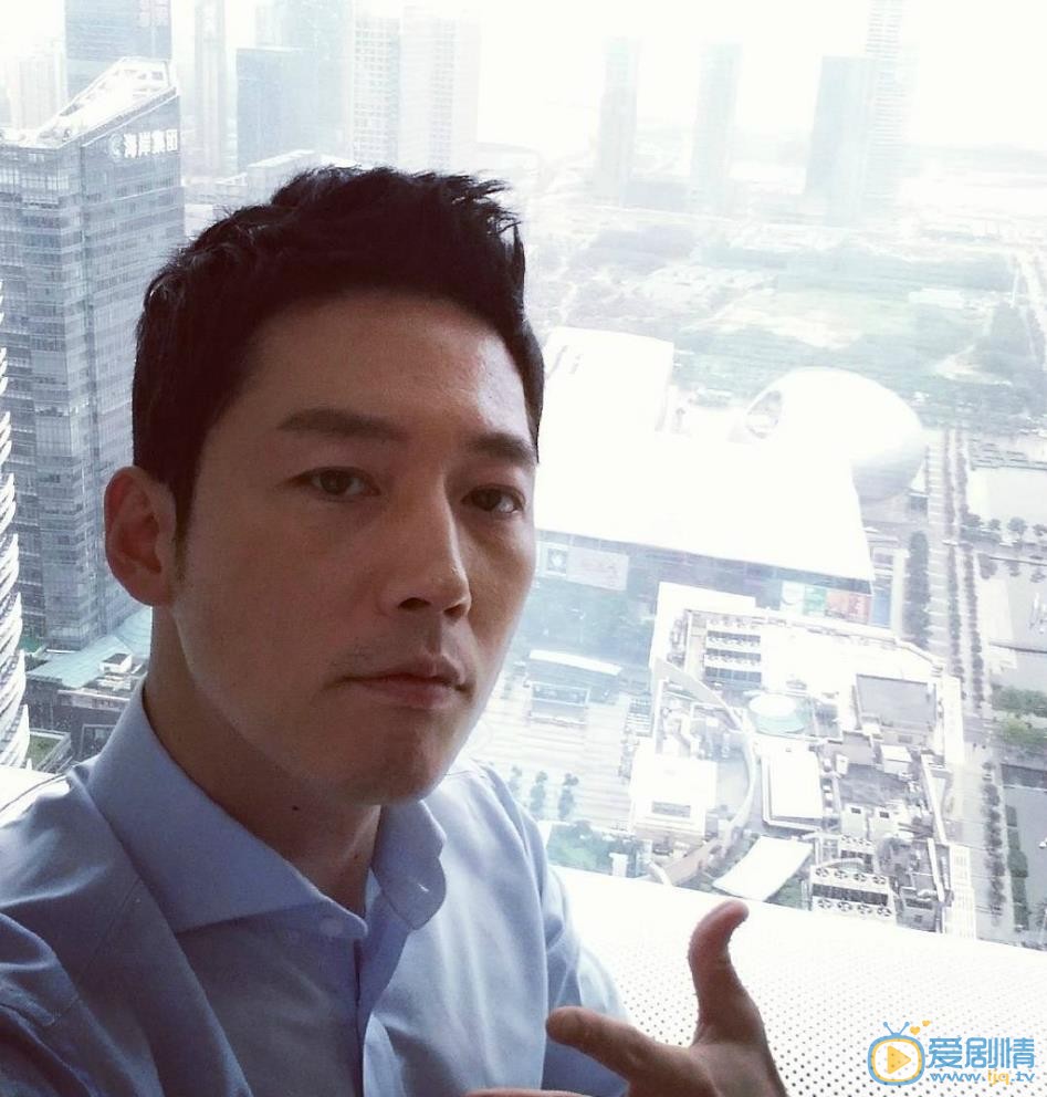 张赫自拍照 张赫高清写真_张赫高清剧照