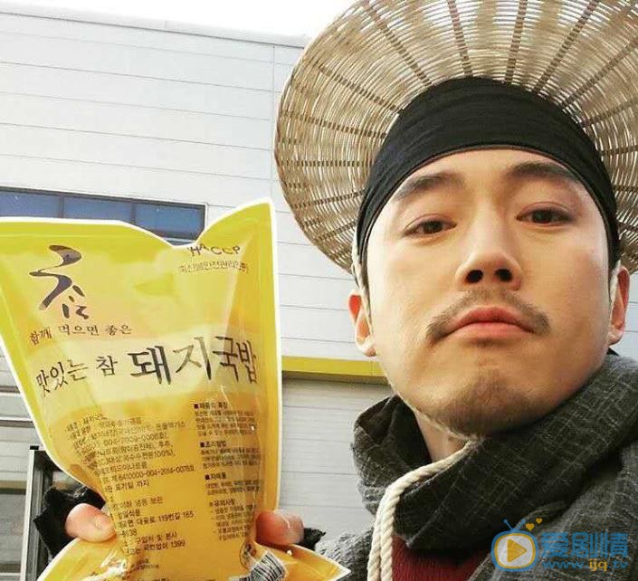 张赫自拍照 张赫高清写真_张赫高清剧照