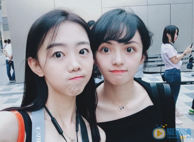 臧纯萱与人合照 臧纯萱高清写真_臧纯萱高清剧照