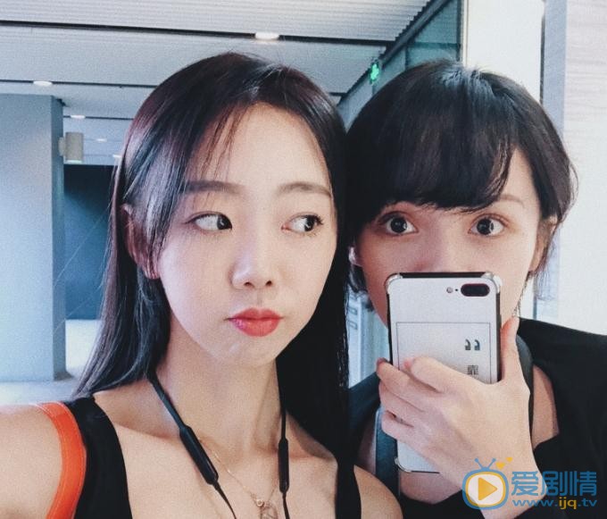 臧纯萱与人合照 臧纯萱高清写真_臧纯萱高清剧照