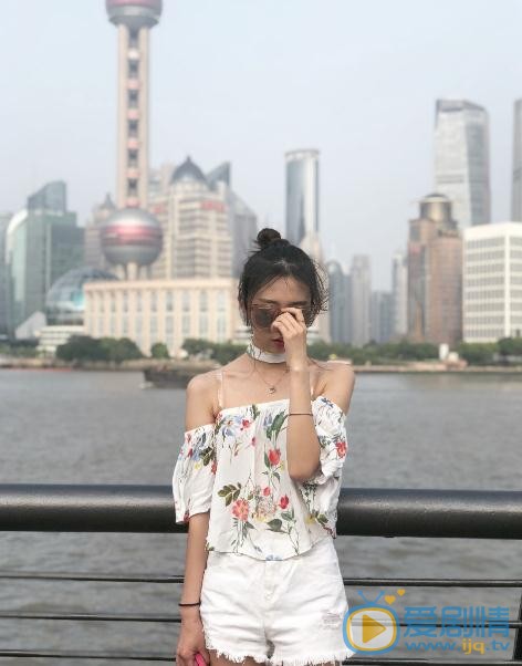 臧纯萱街拍写真 臧纯萱高清写真_臧纯萱高清剧照
