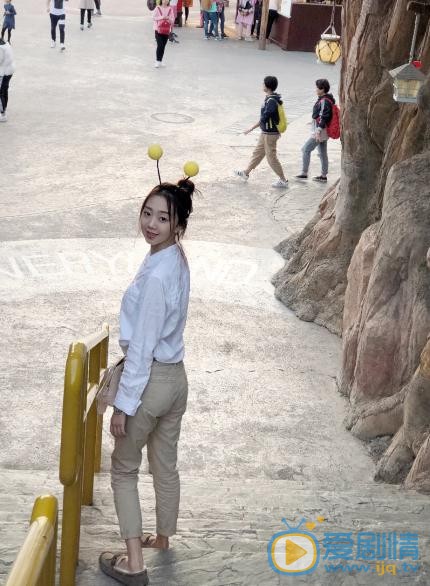 臧纯萱街拍写真 臧纯萱高清写真_臧纯萱高清剧照