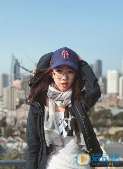 臧纯萱街拍写真 臧纯萱高清写真_臧纯萱高清剧照