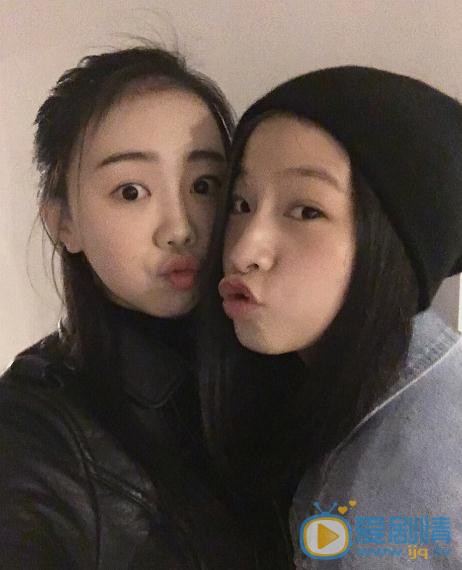 臧纯萱与人合照 臧纯萱高清写真_臧纯萱高清剧照