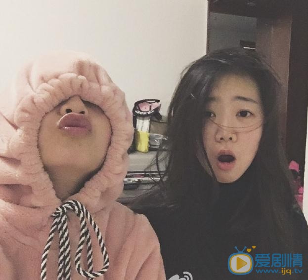 臧纯萱与人合照 臧纯萱高清写真_臧纯萱高清剧照