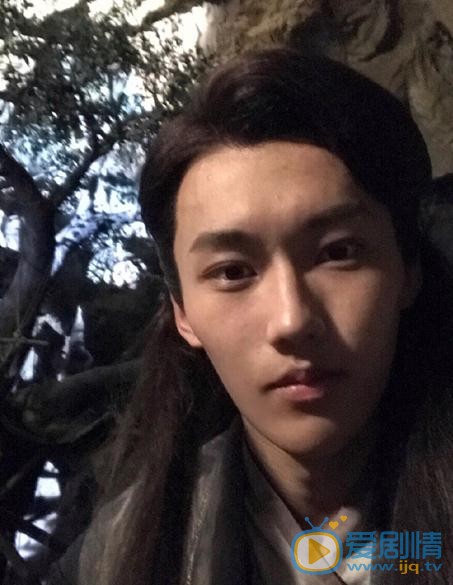 师铭泽生活照 师铭泽高清写真_师铭泽高清剧照