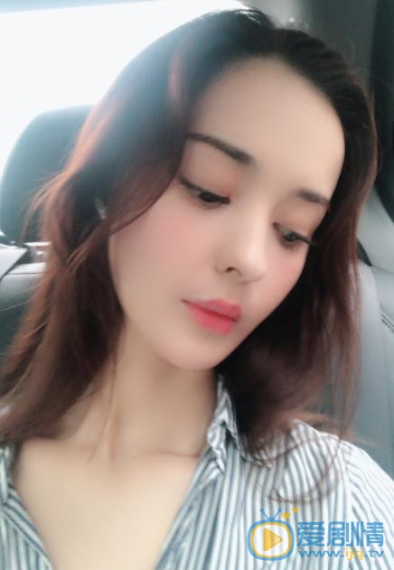 维妮自拍照 维妮高清写真_维妮高清剧照