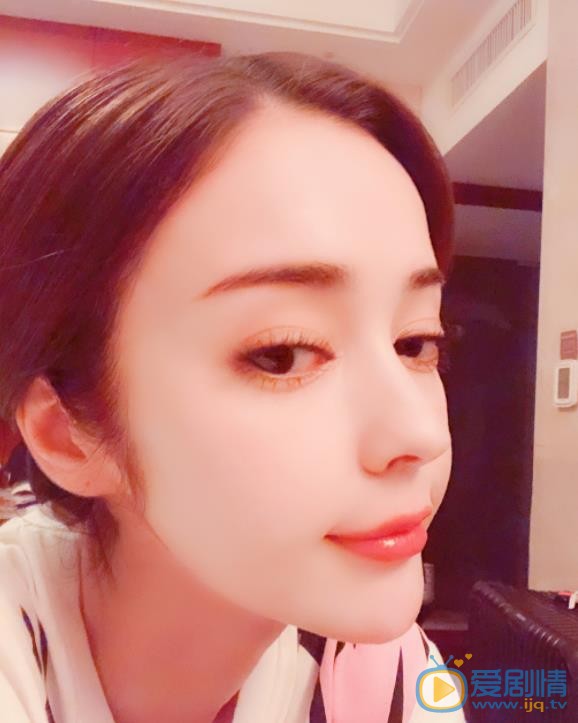 维妮自拍照 维妮高清写真_维妮高清剧照