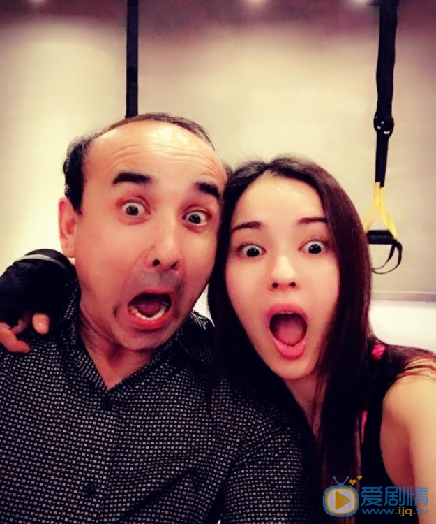 维妮与他人合照 维妮高清写真_维妮高清剧照