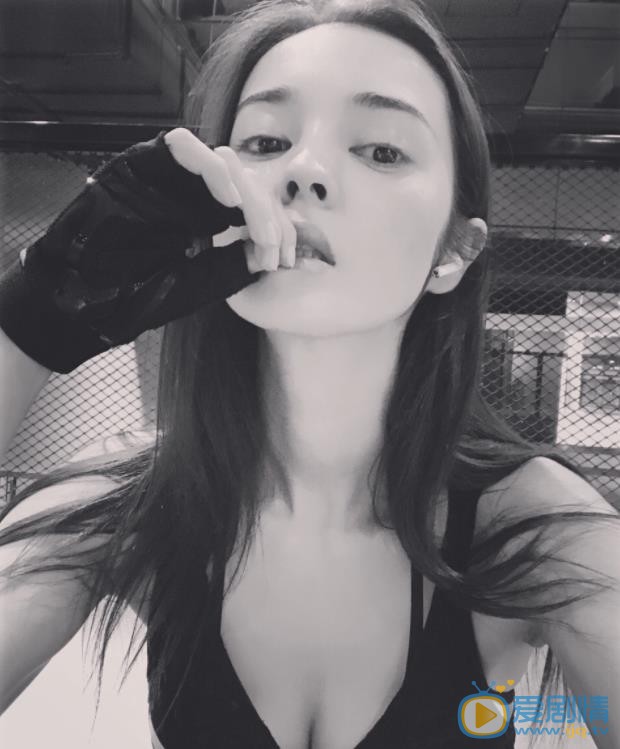 维妮健身照 维妮高清写真_维妮高清剧照