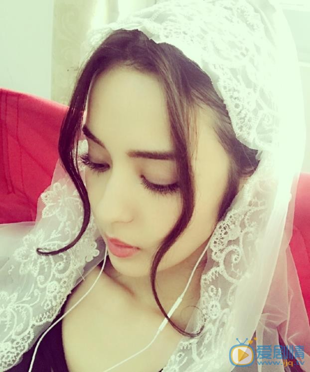 维妮生活照 维妮高清写真_维妮高清剧照