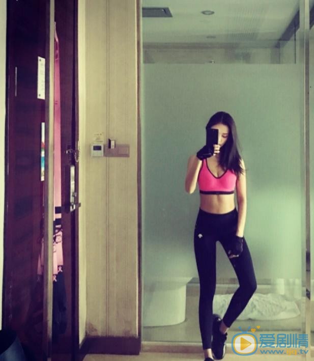 维妮健身照 维妮高清写真_维妮高清剧照