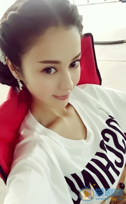 维妮自拍照 维妮高清写真_维妮高清剧照