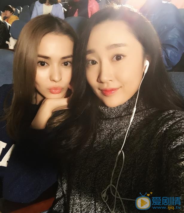 维妮与他人合照 维妮高清写真_维妮高清剧照