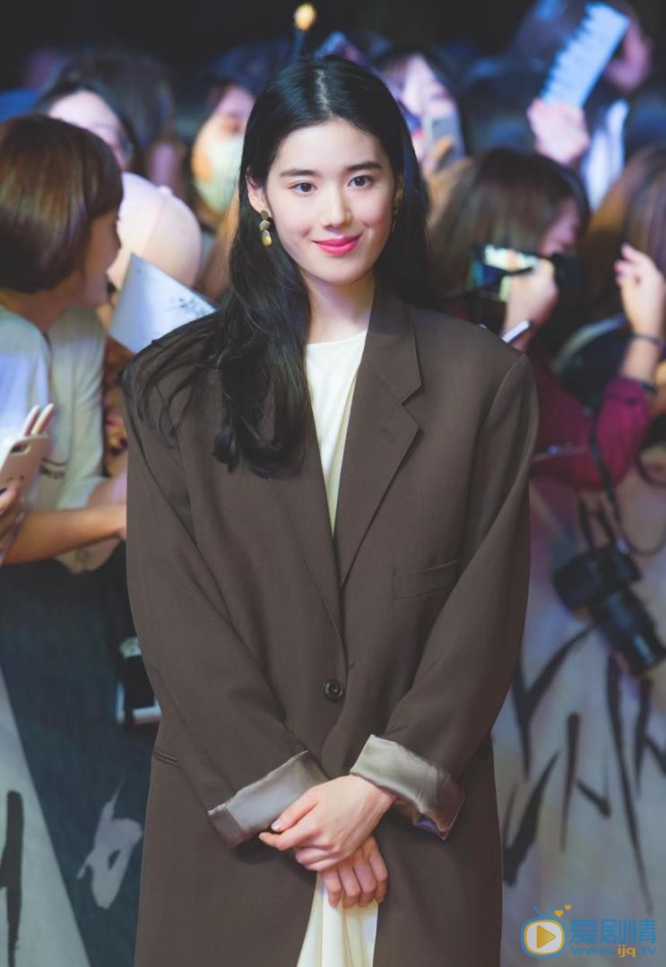 郑恩彩活动照 郑恩彩高清写真_郑恩彩高清剧照