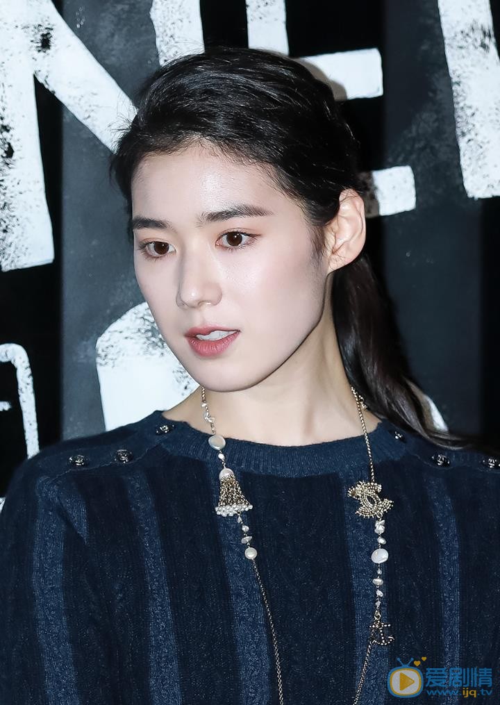 郑恩彩活动照 郑恩彩高清写真_郑恩彩高清剧照
