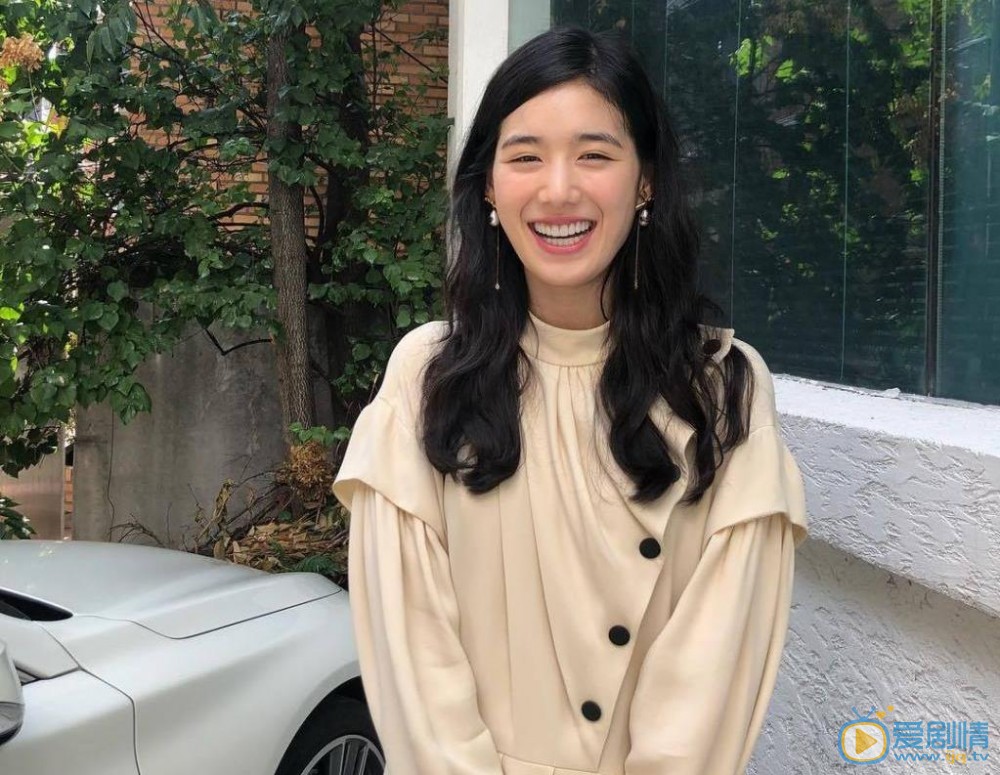 郑恩彩生活照 郑恩彩高清写真_郑恩彩高清剧照