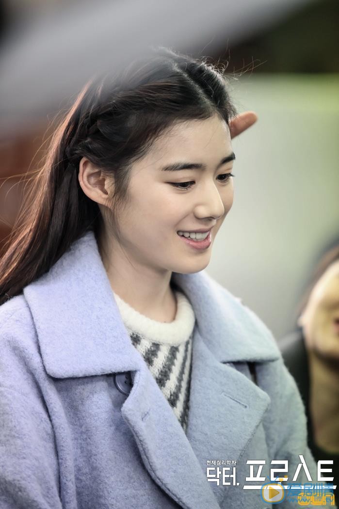郑恩彩Doctorfrost剧照 郑恩彩高清写真_郑恩彩高清剧照