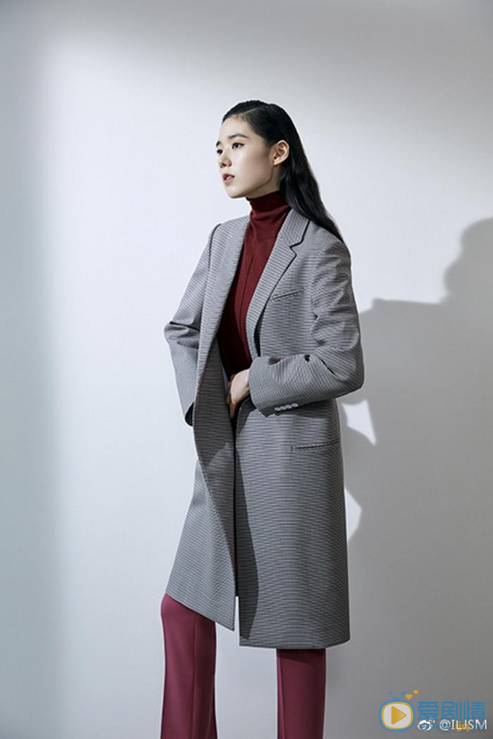 郑恩彩时尚杂志写真 郑恩彩高清写真_郑恩彩高清剧照