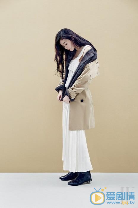 郑恩彩时尚杂志写真 郑恩彩高清写真_郑恩彩高清剧照