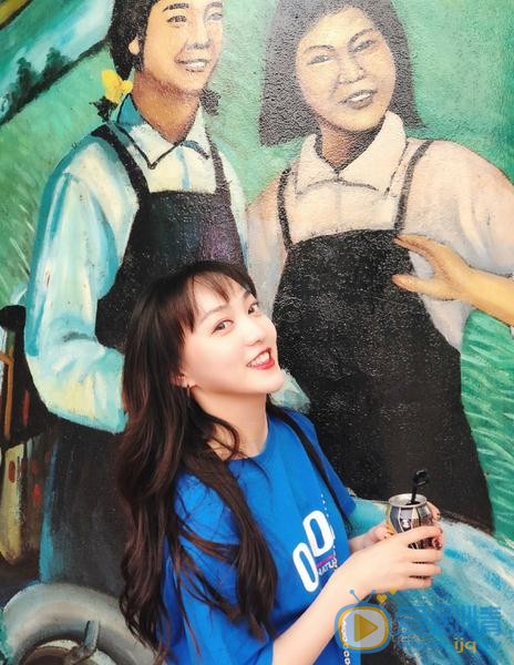 王亦然街拍写真 王亦然高清写真_王亦然高清剧照