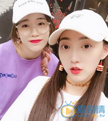 王亦然与人合照 王亦然高清写真_王亦然高清剧照