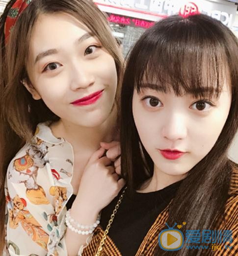 王亦然与人合照 王亦然高清写真_王亦然高清剧照