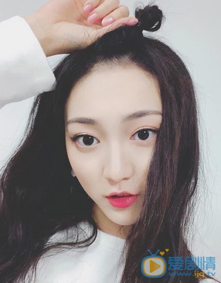 王亦然生活照 王亦然高清写真_王亦然高清剧照