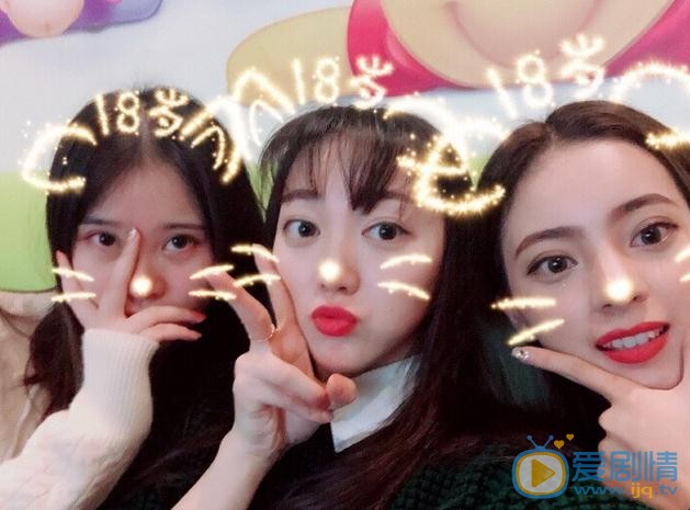 王亦然与人合照 王亦然高清写真_王亦然高清剧照