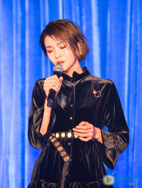 张婉清现场照 张婉清高清写真_张婉清高清剧照